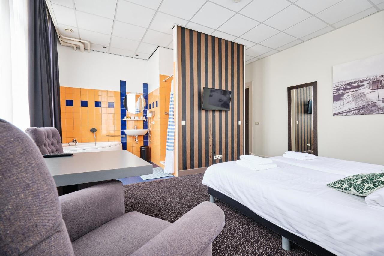 Hotel De Tolkamer Bagian luar foto