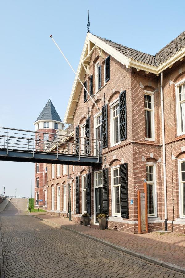 Hotel De Tolkamer Bagian luar foto